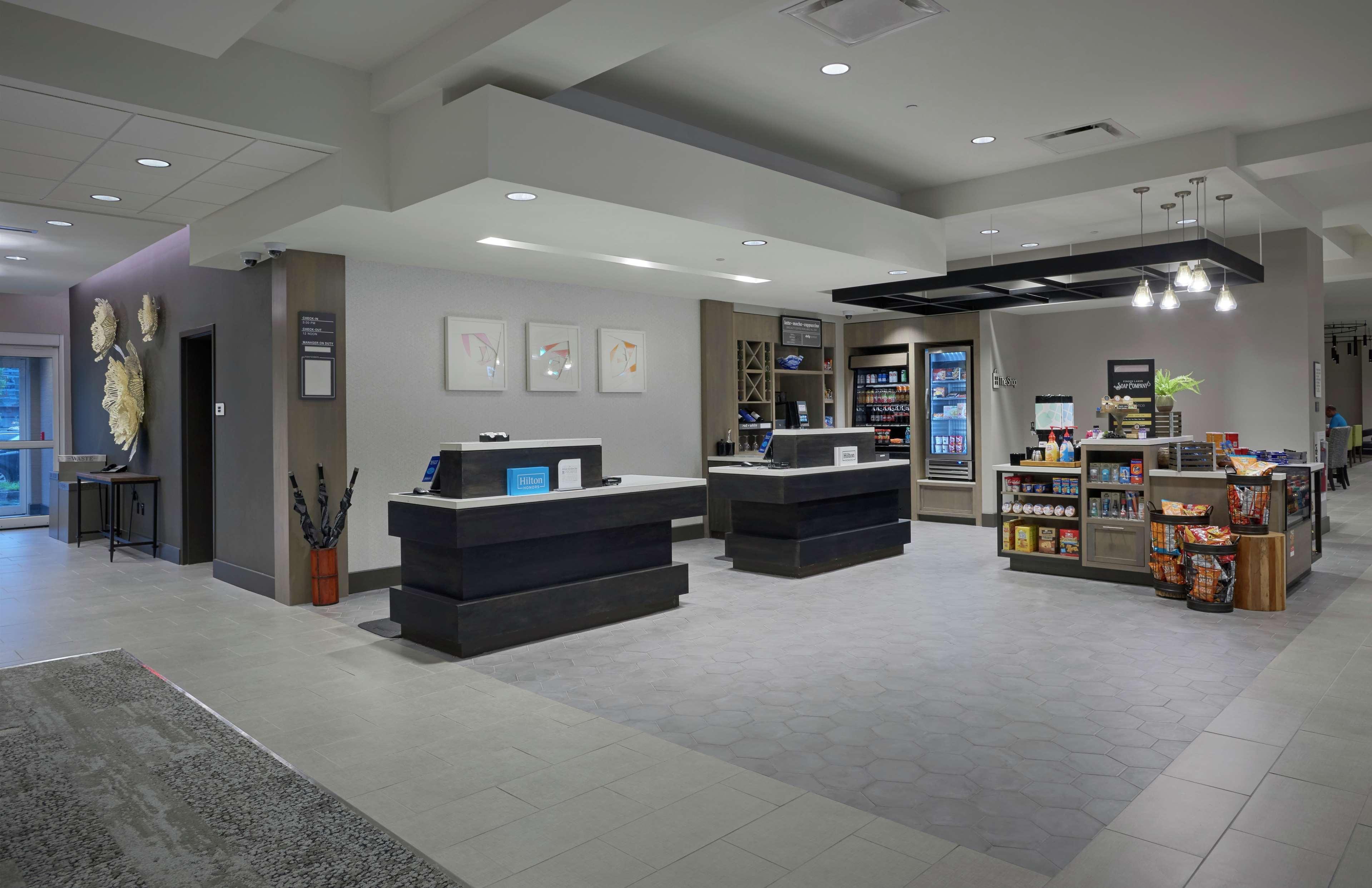 Hilton Garden Inn Corning Downtown Εξωτερικό φωτογραφία