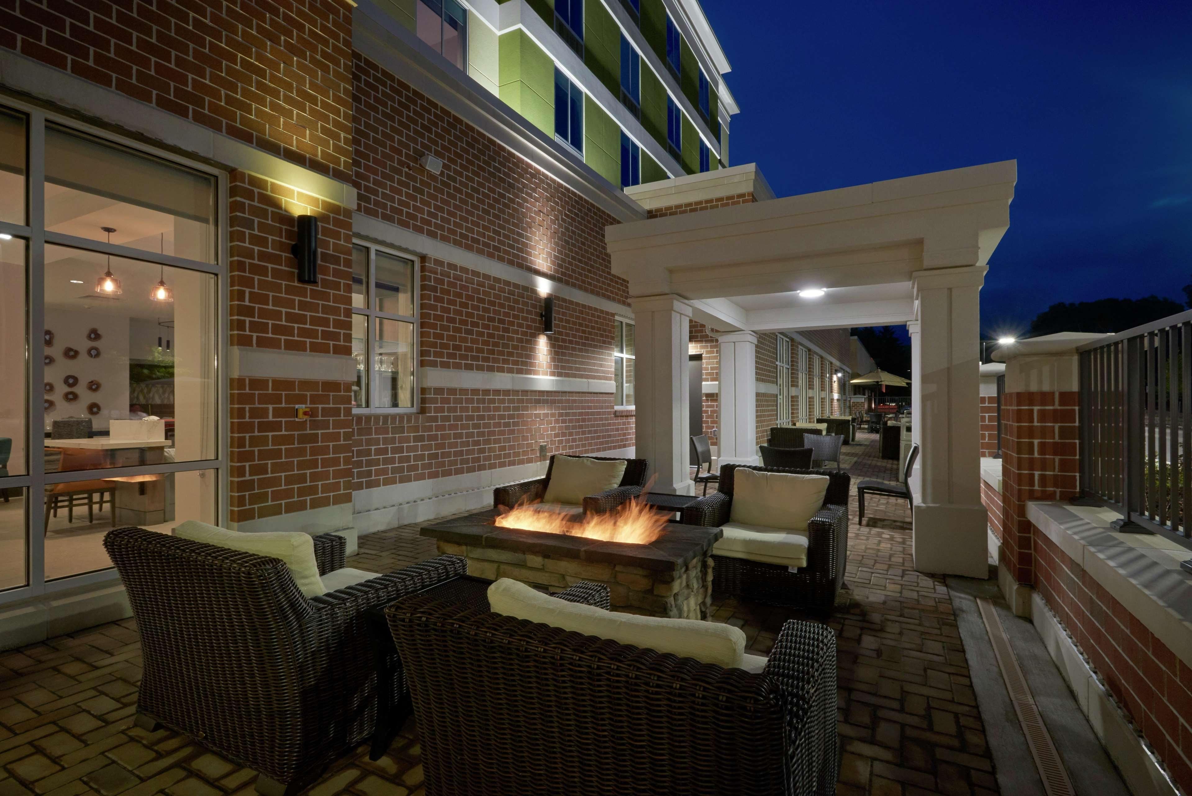 Hilton Garden Inn Corning Downtown Εξωτερικό φωτογραφία