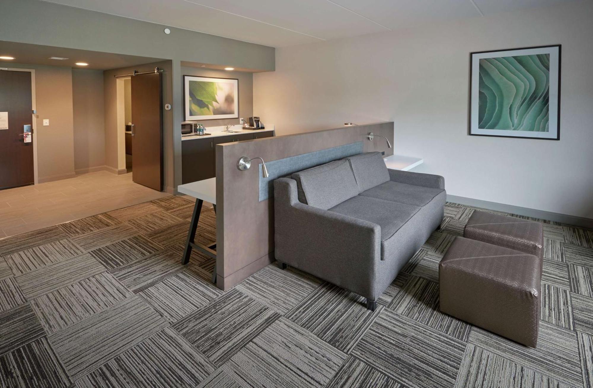 Hilton Garden Inn Corning Downtown Εξωτερικό φωτογραφία